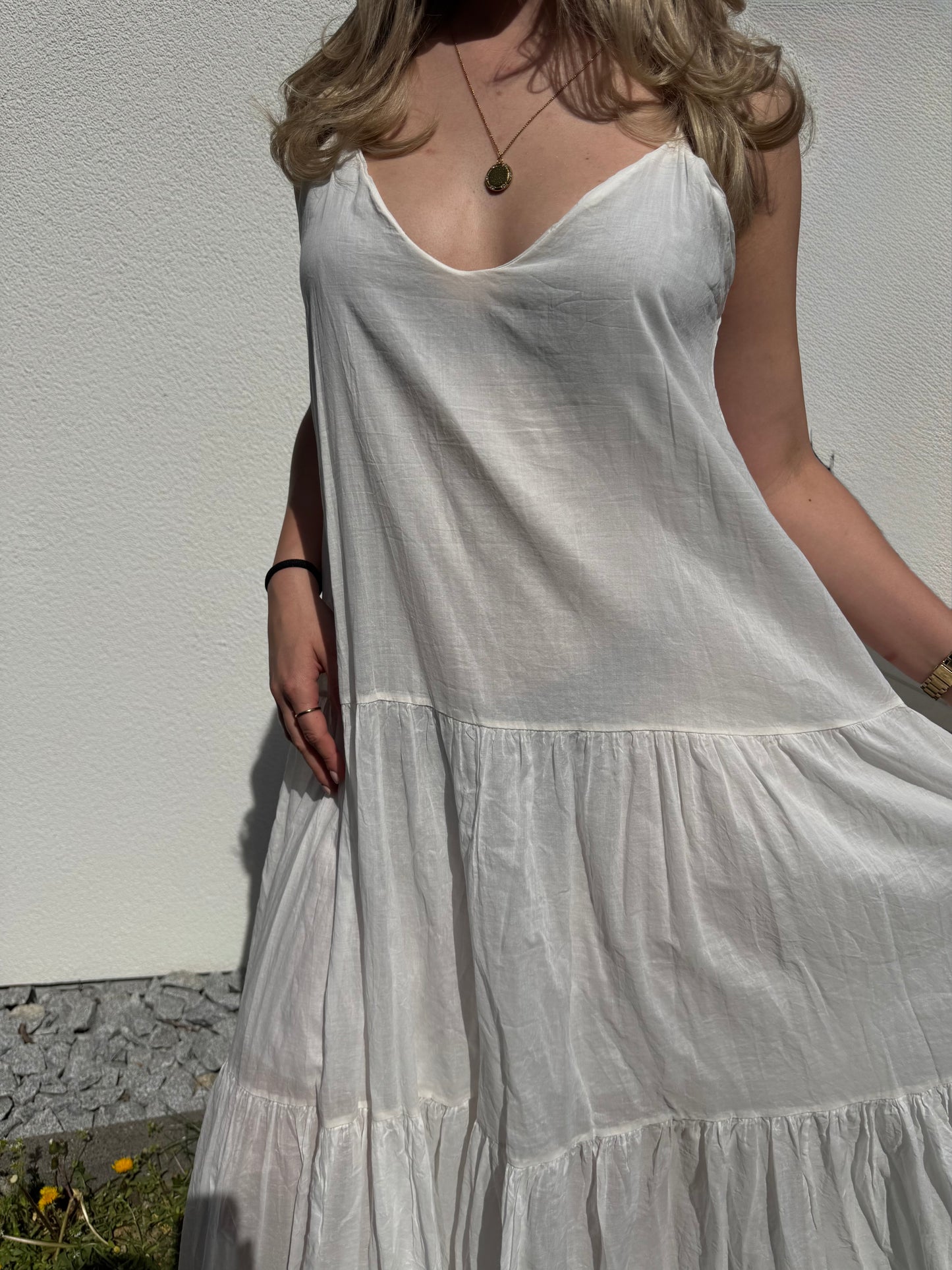 Weißes Baumwollkleid