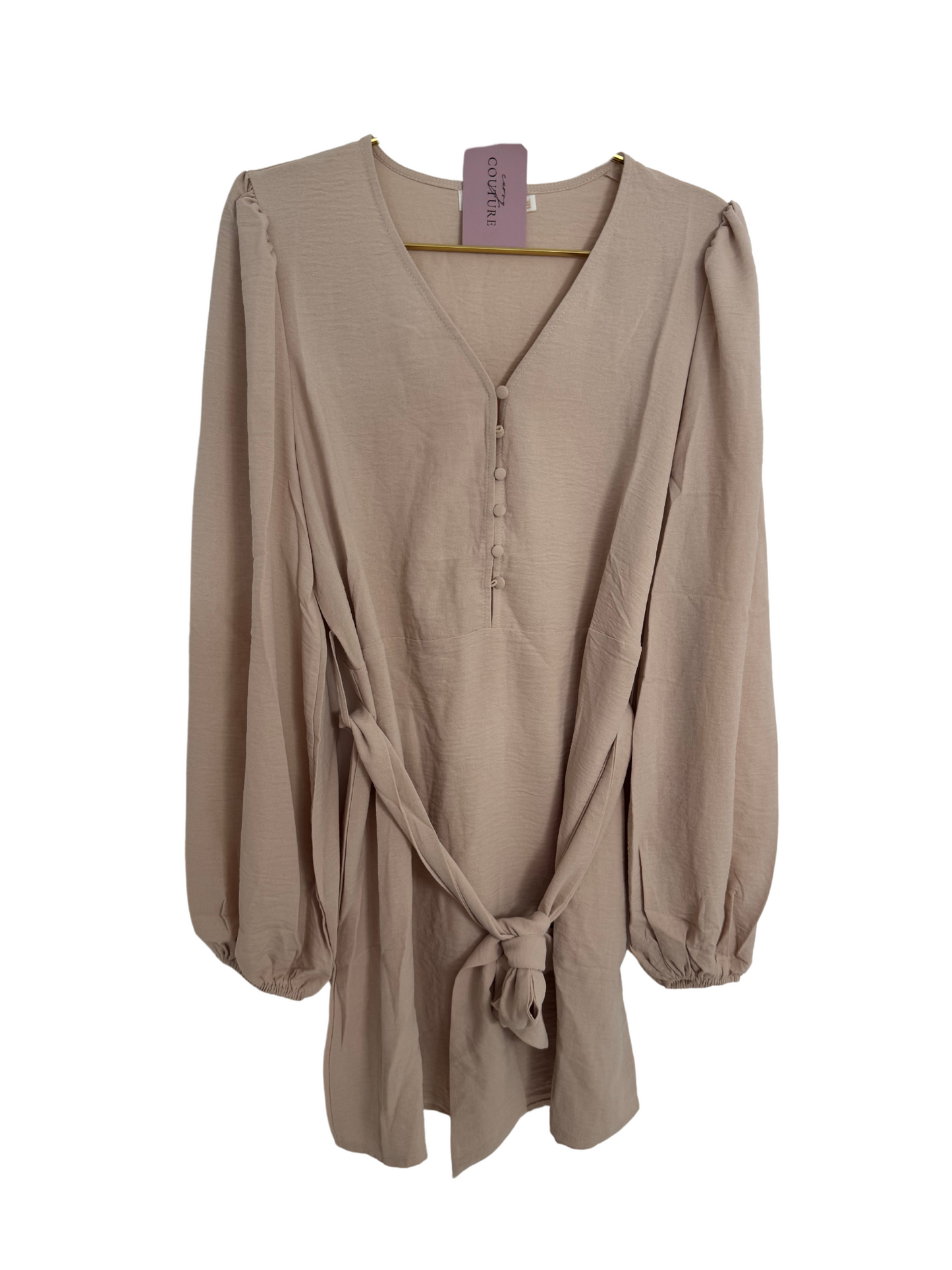 Kleidchen mit Gürtel beige