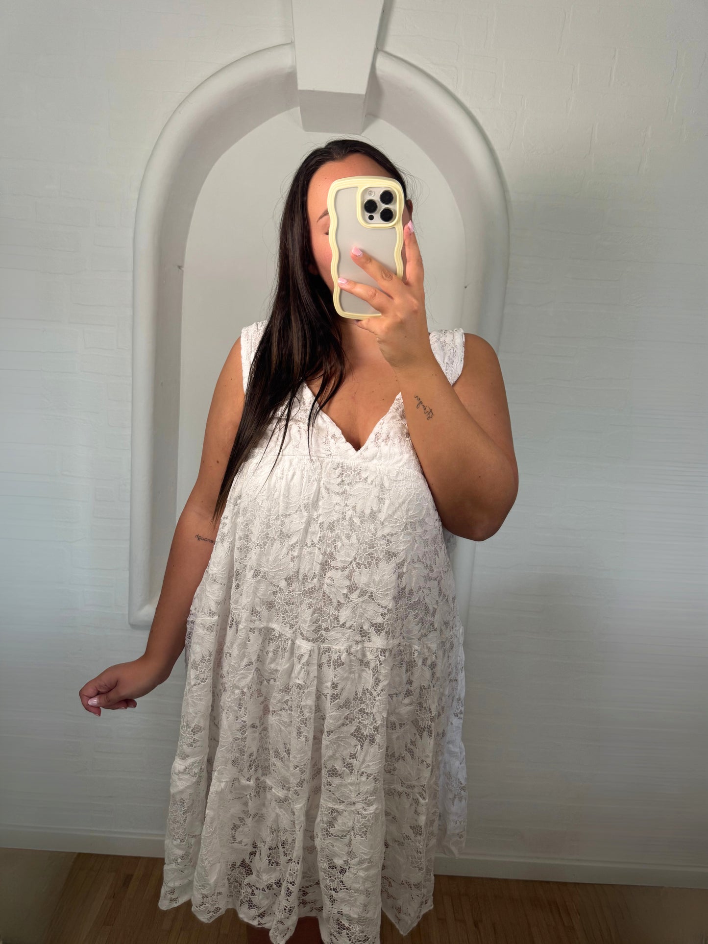 Kleid mit Spitze weiß