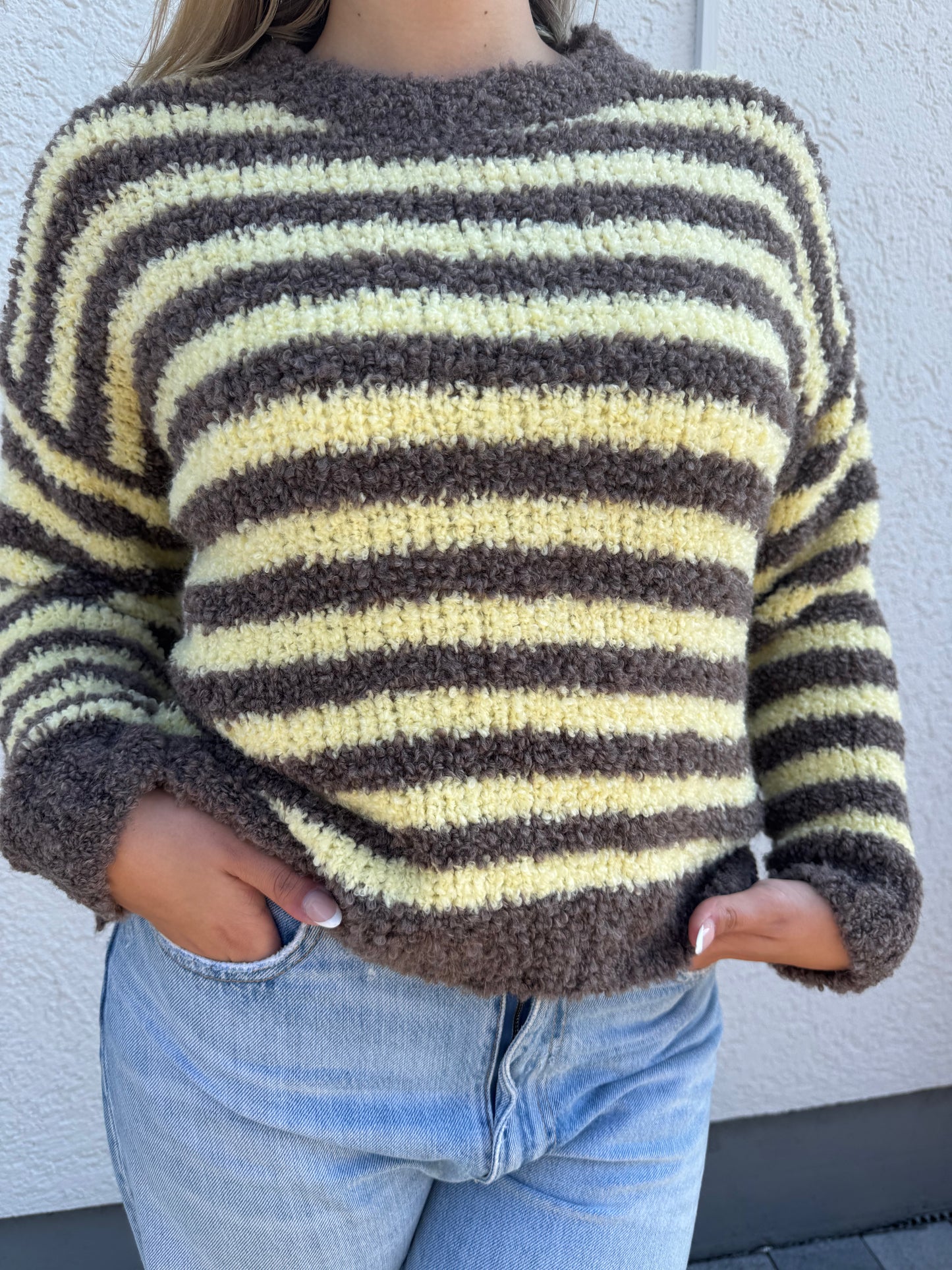 Boucle Pullover braun gelb