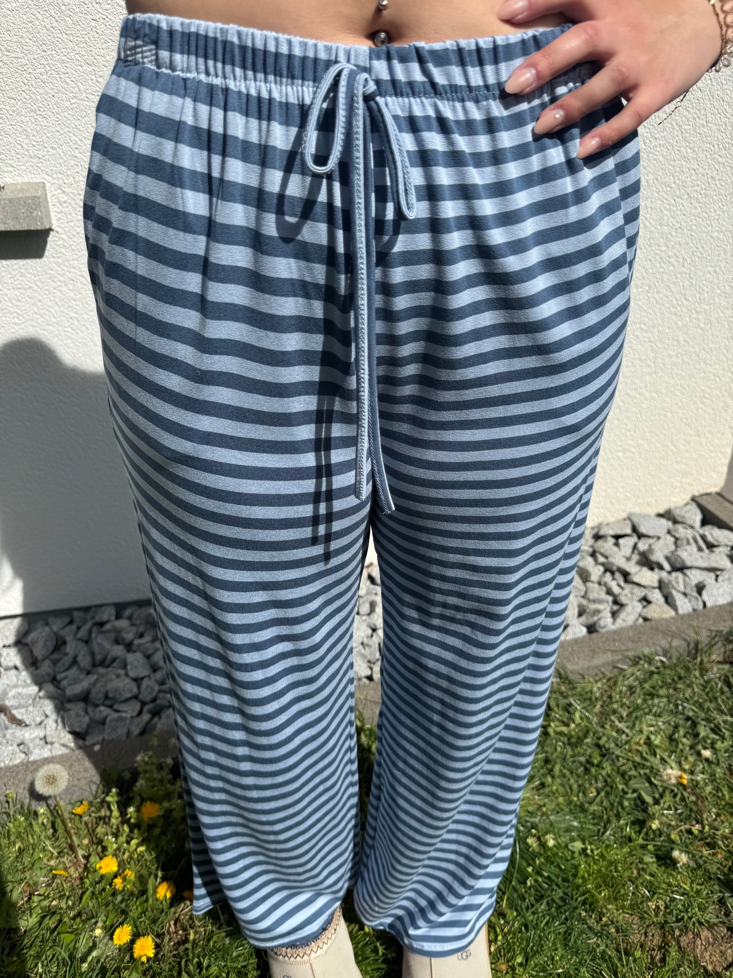 Lotta Hose blau