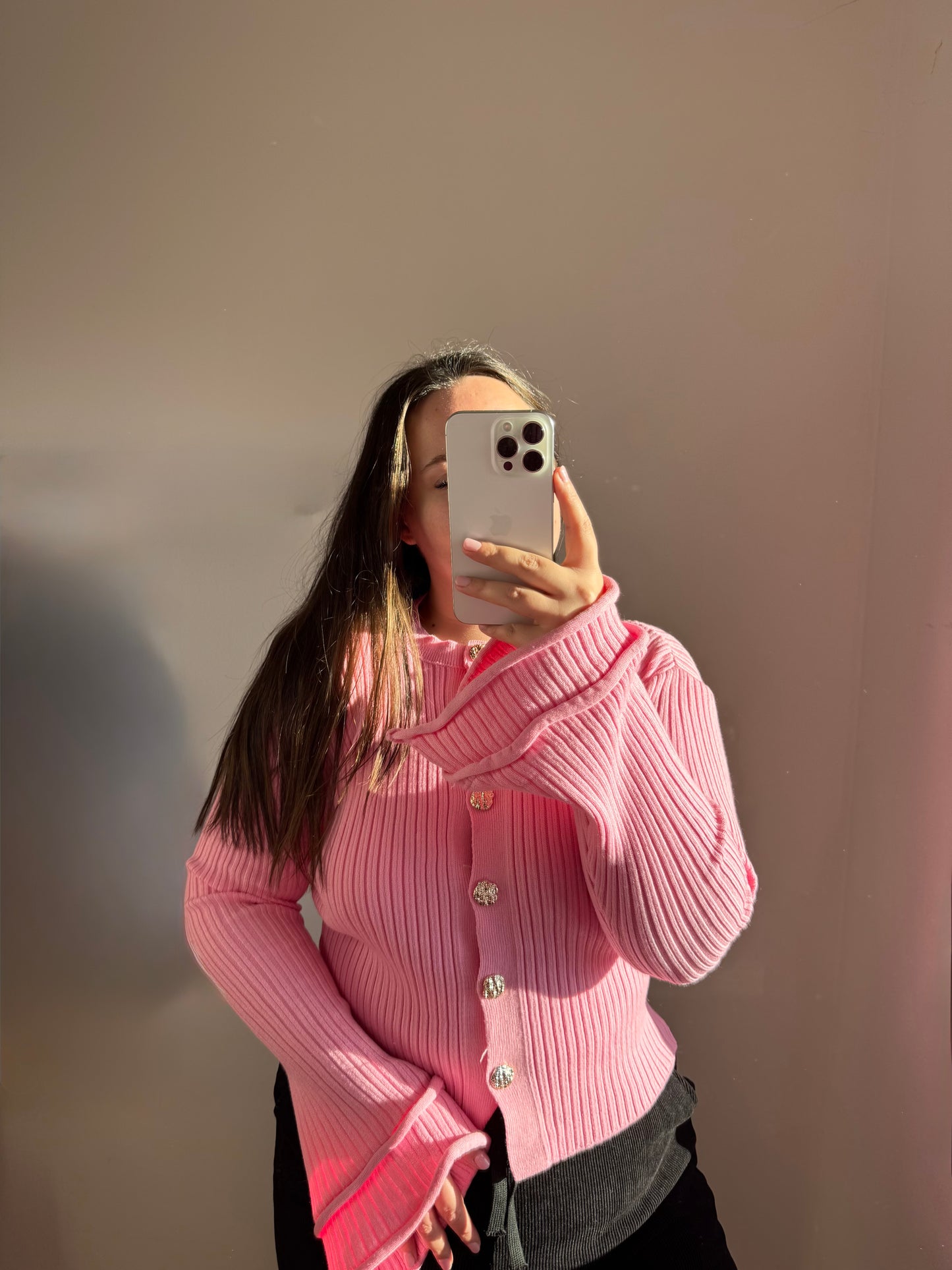 Strickjacke mit weiten Ärmeln rosa