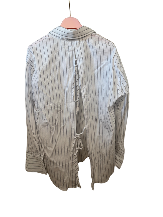 Bluse mit Rückenausschnitt