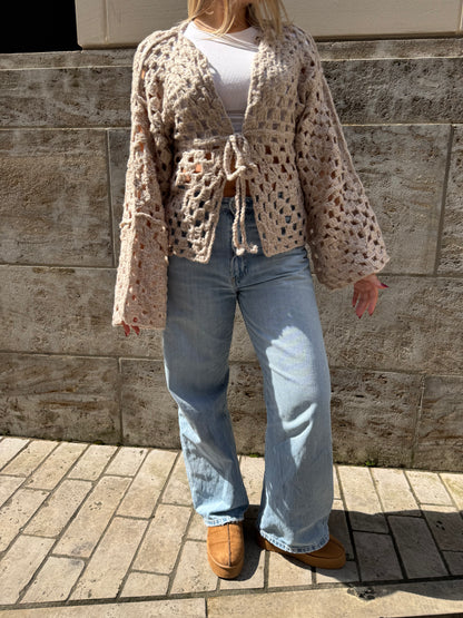 Strickjacke crochet taupe