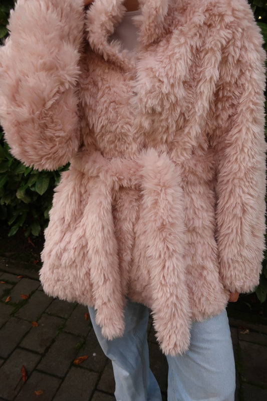 Flauschige Felljacke rosa