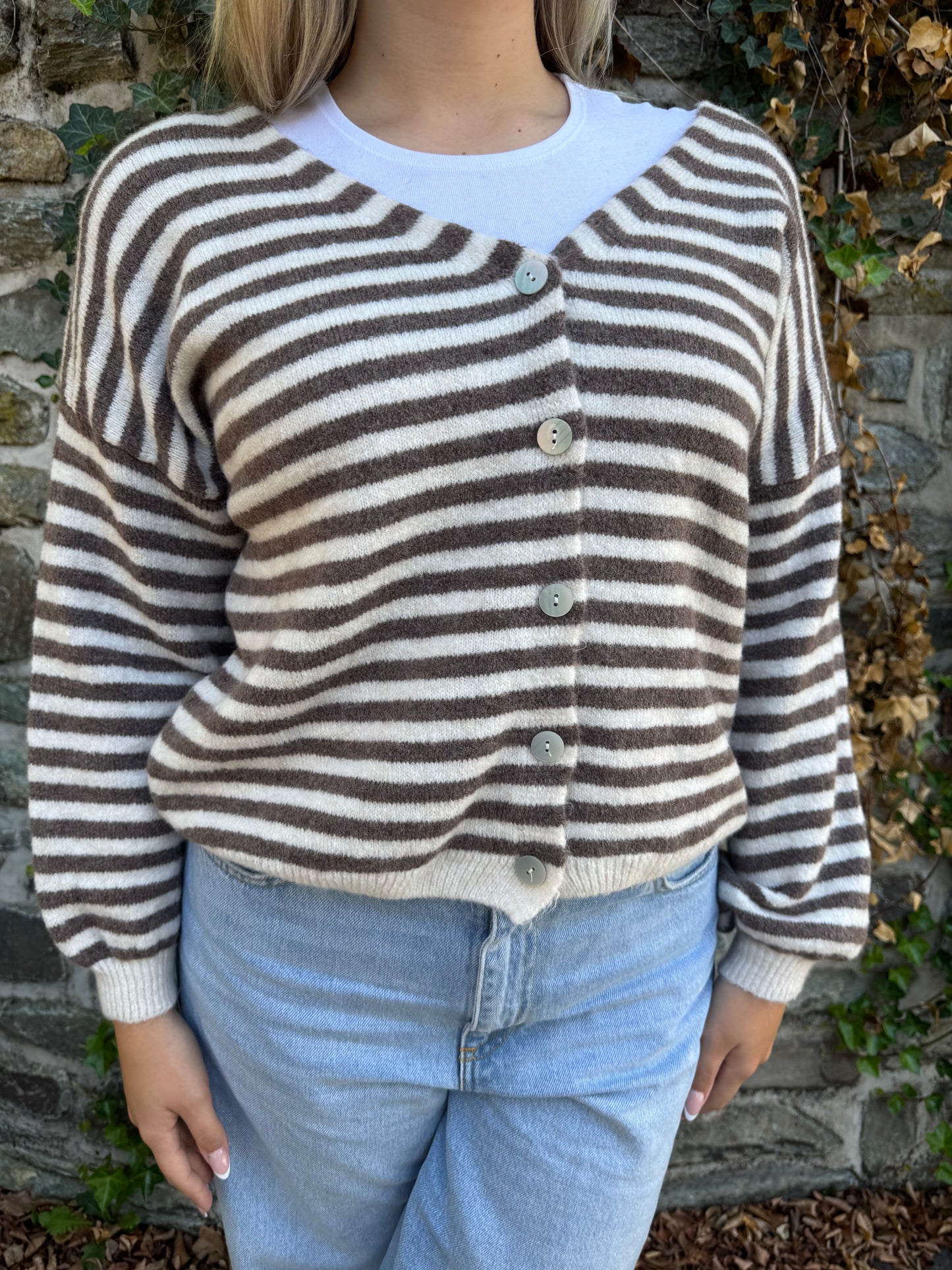 Strickjacke mit Streifen beige braun
