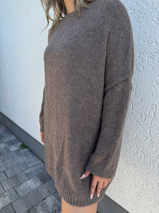kuscheliges Strickkleid braun