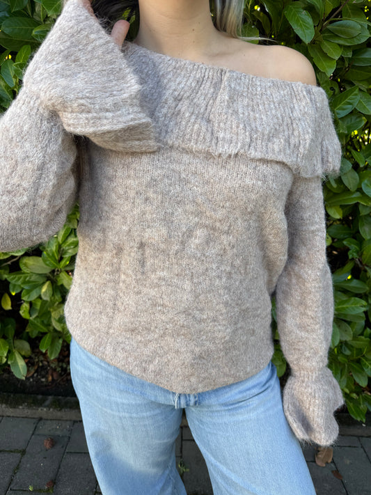 Pullover off shoulder mit Volantärmeln taupe